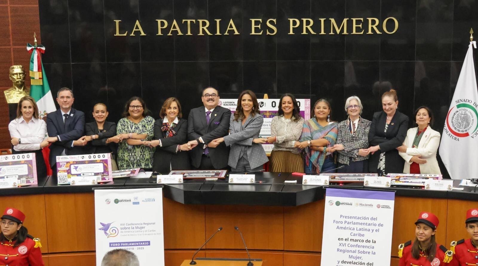 Develación Senado COnferencia Mujeres (1)