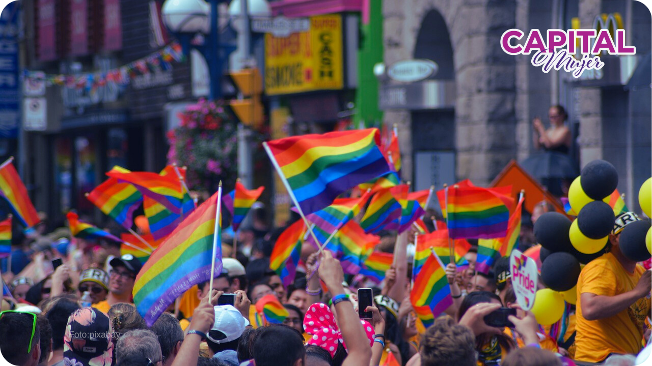 IMSS lleva salud e inclusión a la Marcha del Orgullo